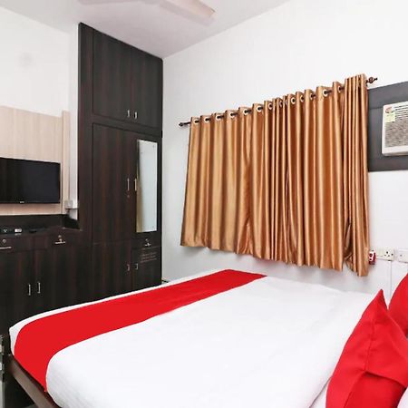 Goroomgo Hotel Manurama Ruby Kolkata Bagian luar foto