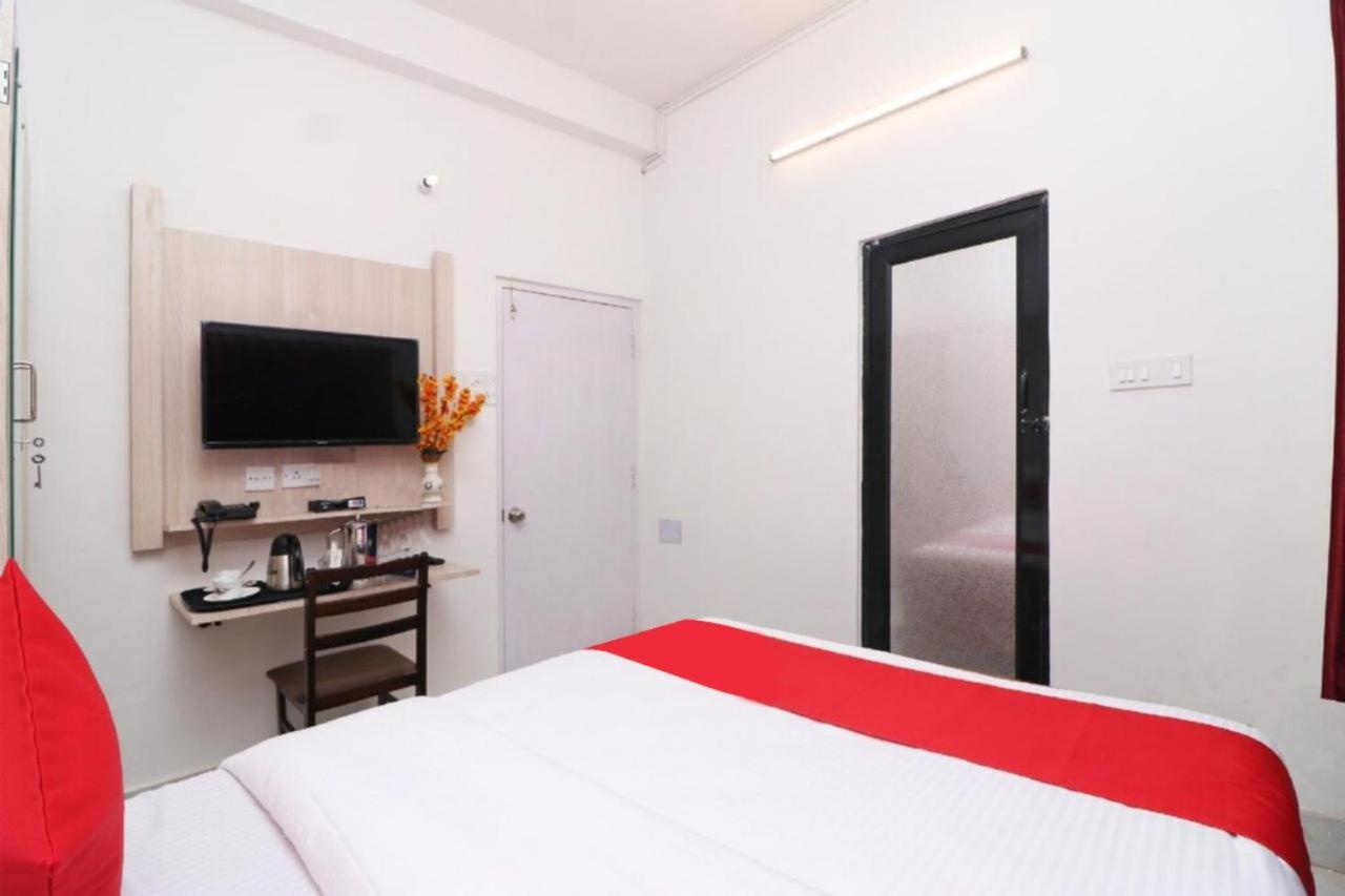 Goroomgo Hotel Manurama Ruby Kolkata Bagian luar foto