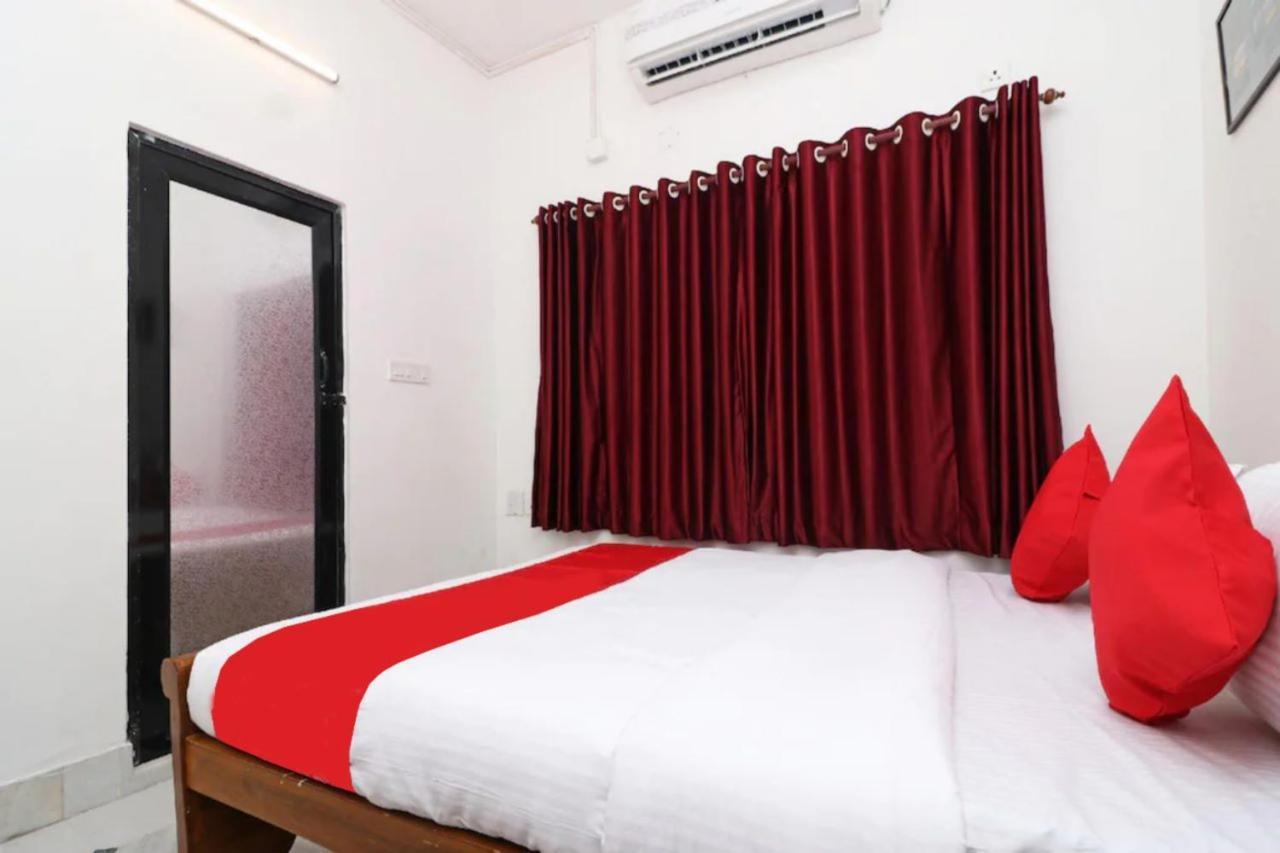 Goroomgo Hotel Manurama Ruby Kolkata Bagian luar foto