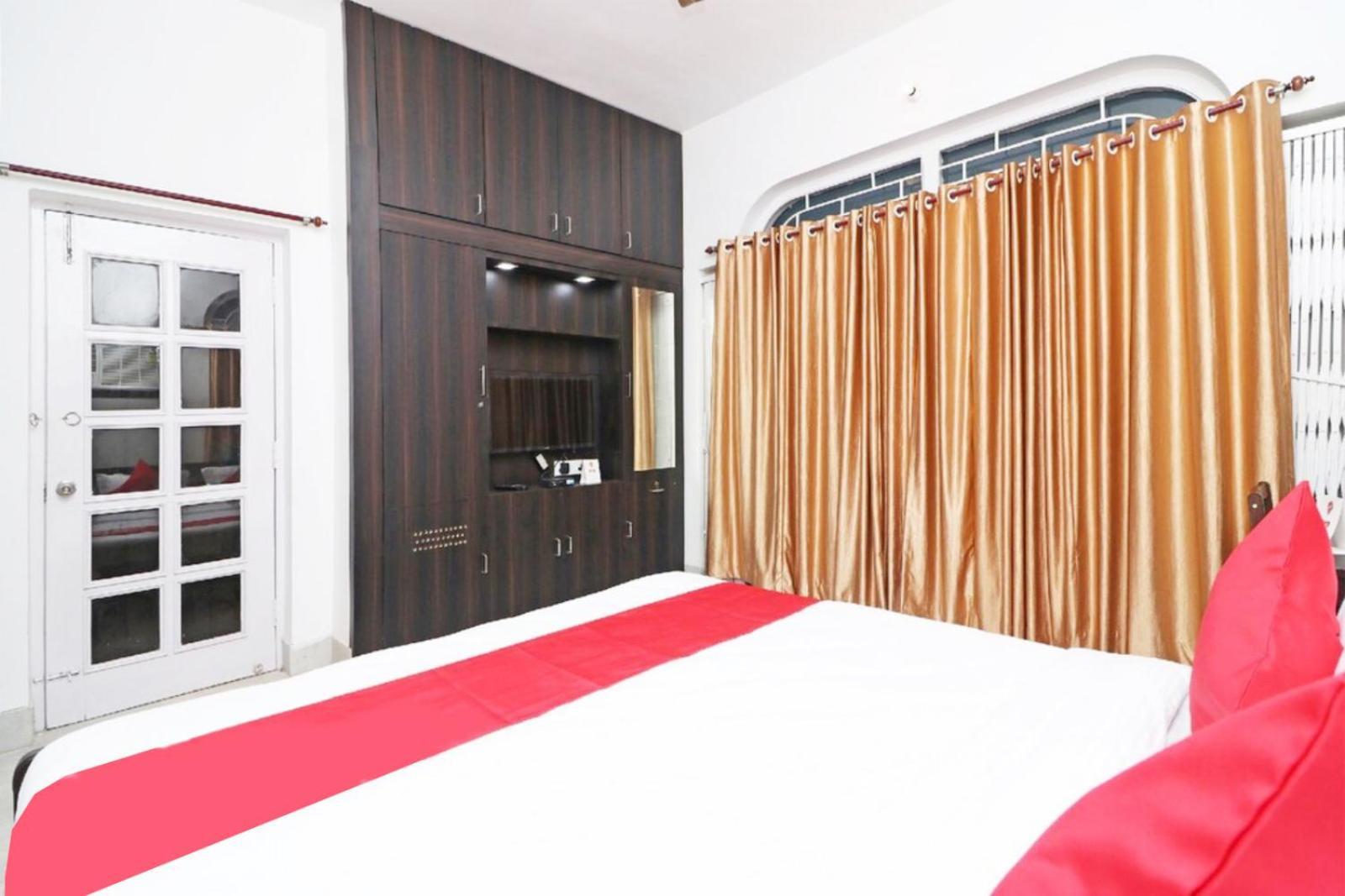 Goroomgo Hotel Manurama Ruby Kolkata Bagian luar foto
